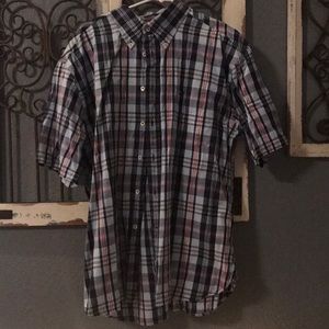 Men’s short sleeve dress shirt